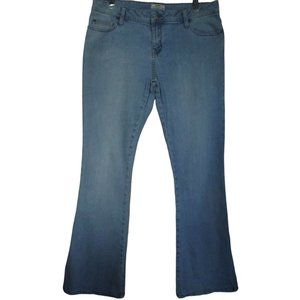 So Jeans 13x33" Mid Rise Stretch Flare Leg Light Blue embroidered pockets K2088A